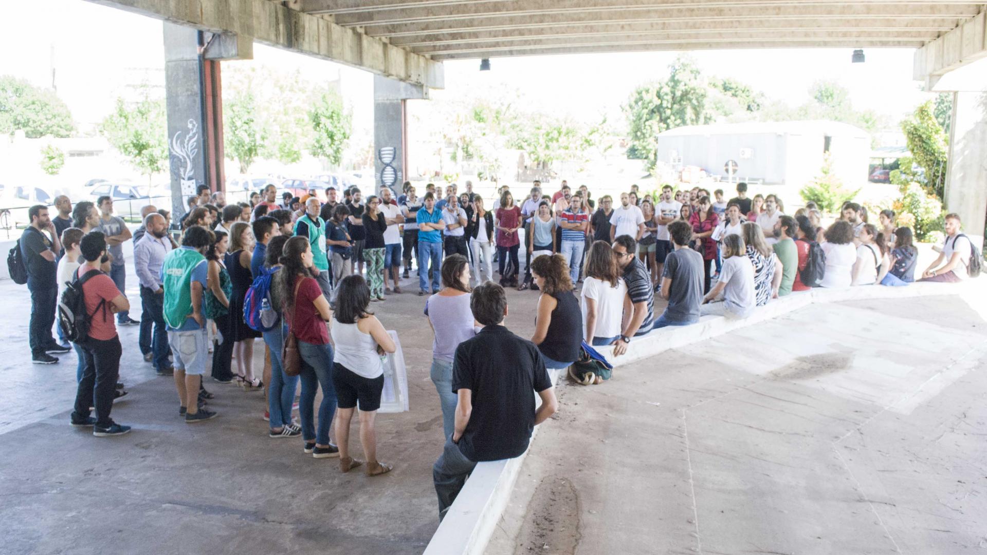 Ate Rosario Asociacion De Trabajadores Del Estado Rosario Toma Y Asamblea Permanente En El Conicet