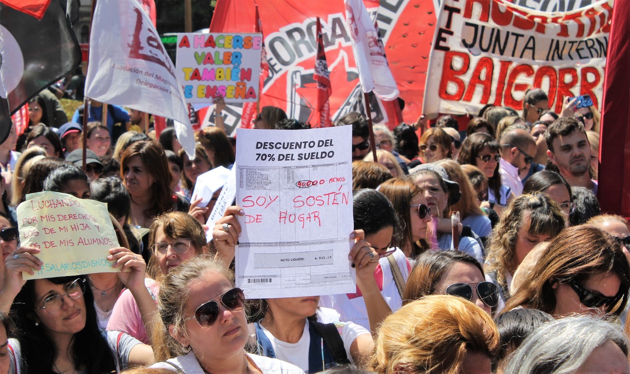 Acto_descuento_a_docentes4